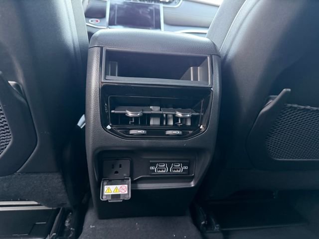 New 2025 Jeep Grand Cherokee Altitude image 33