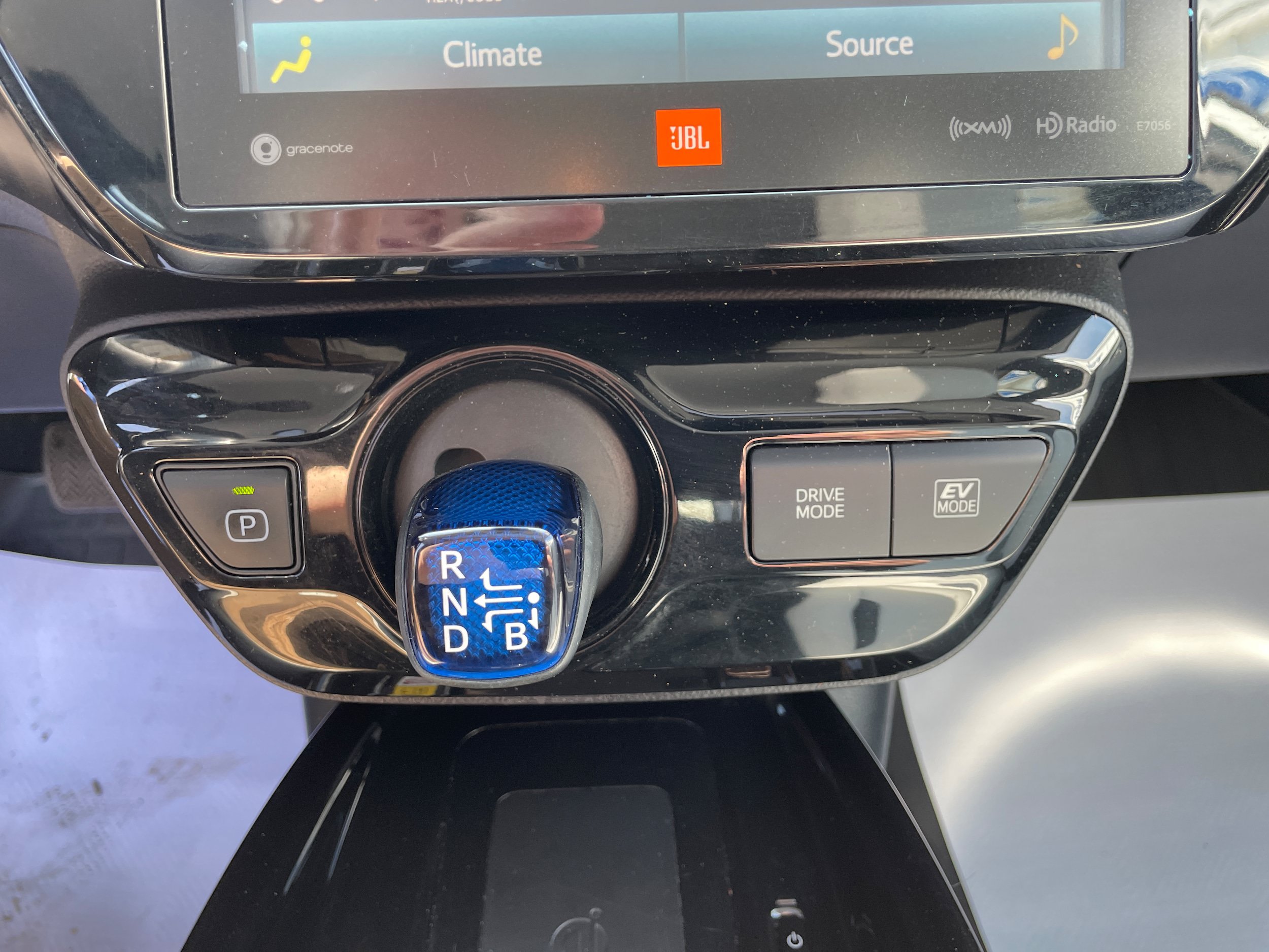 Used 2019 Toyota Prius Limited FWD image 23