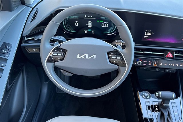 New 2025 Kia Niro EX image 17