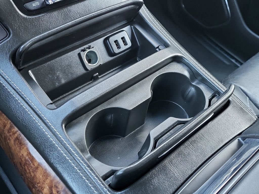 Used 2020 Chevrolet Suburban Premier w/ RST 6.2L Performance Edition image 29