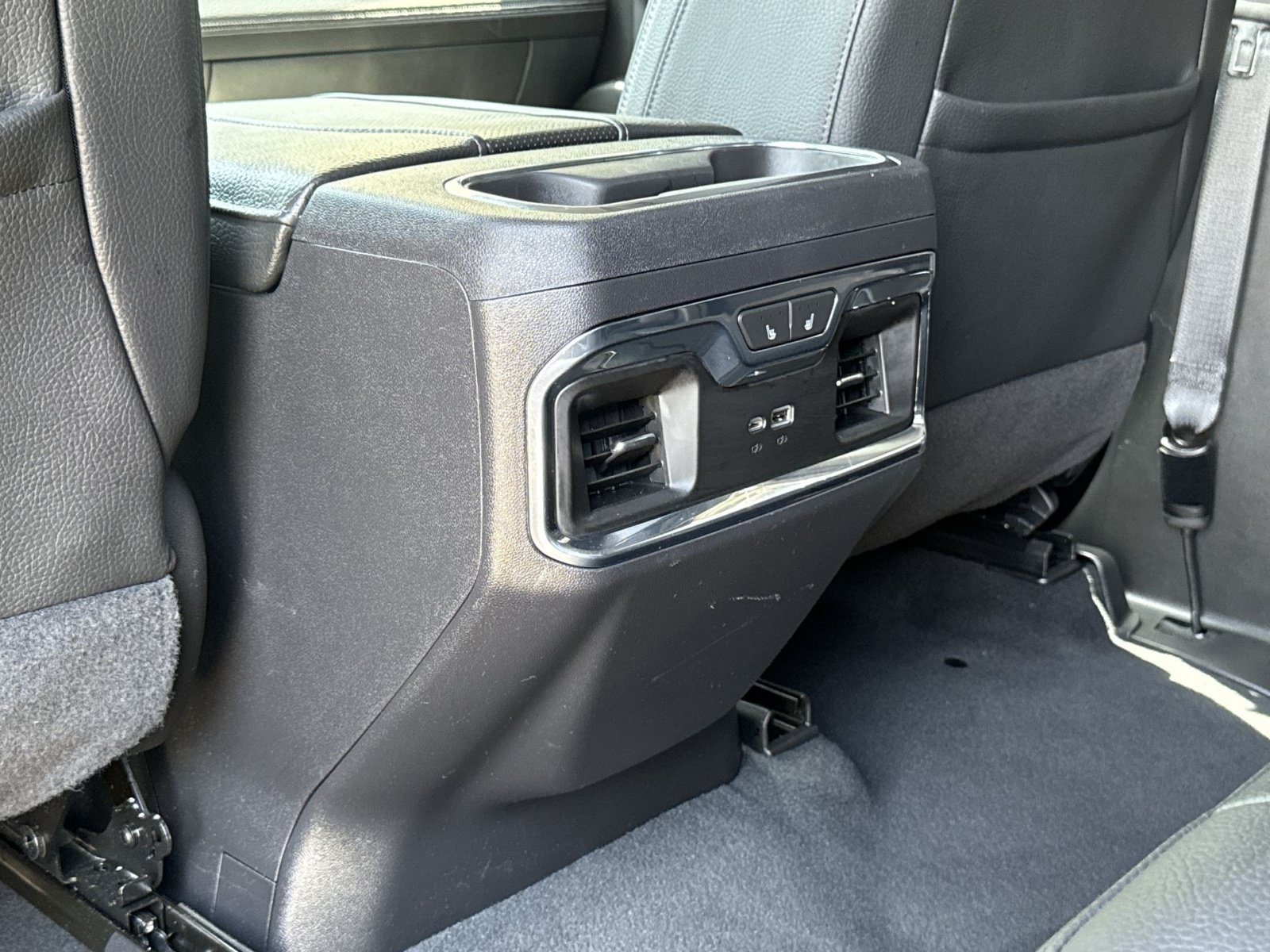 Used 2023 GMC Sierra 1500 Denali w/ Technology Package AWD/4WD image 25