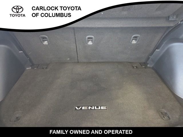 Used 2022 Hyundai Venue Limited FWD image 15