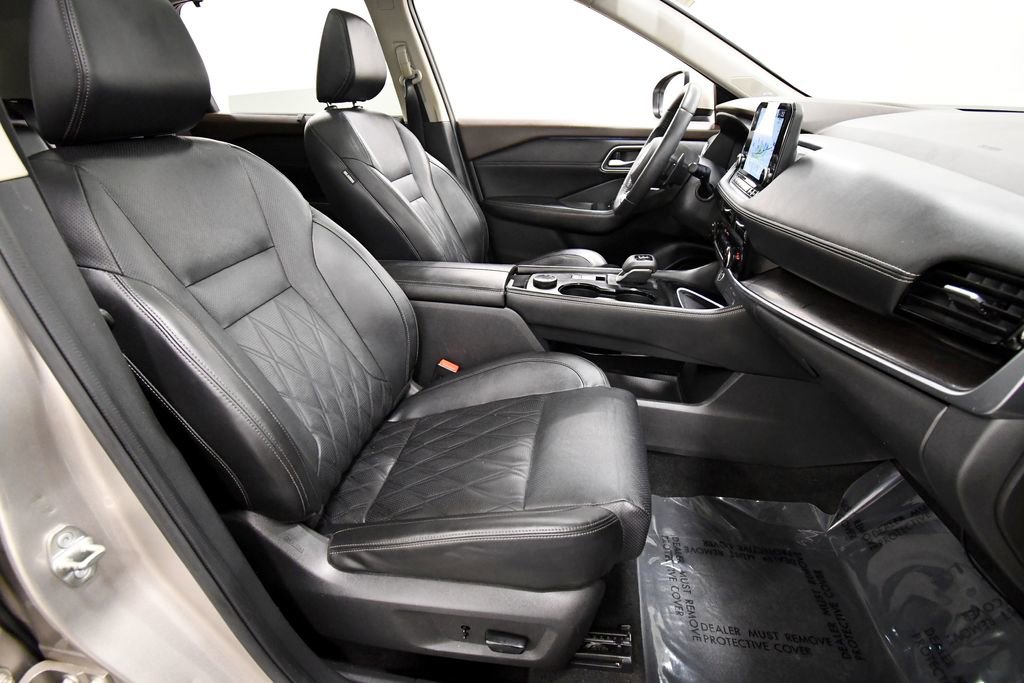 Used 2021 Nissan Rogue Platinum image 20