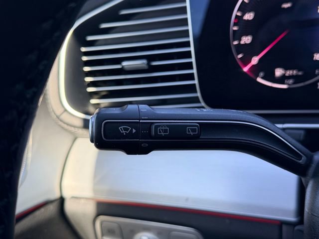 Used 2024 Mercedes-Benz GLS 450 4MATIC image 23