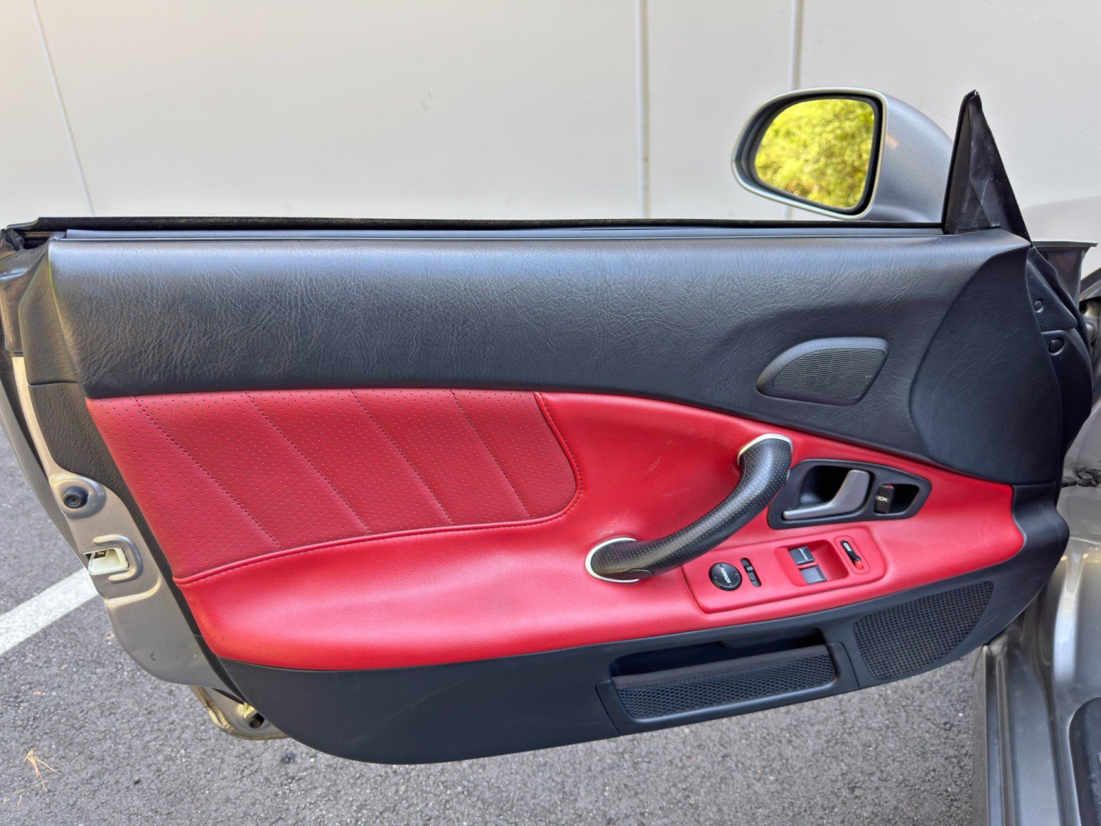 Used 2005 Honda S2000 image 30