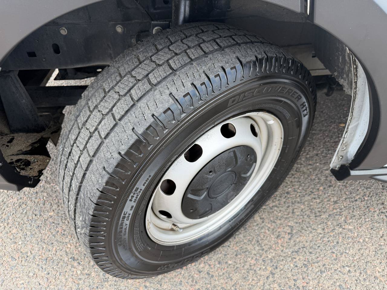 Used 2020 Ford Transit 250 Medium Roof RWD image 36