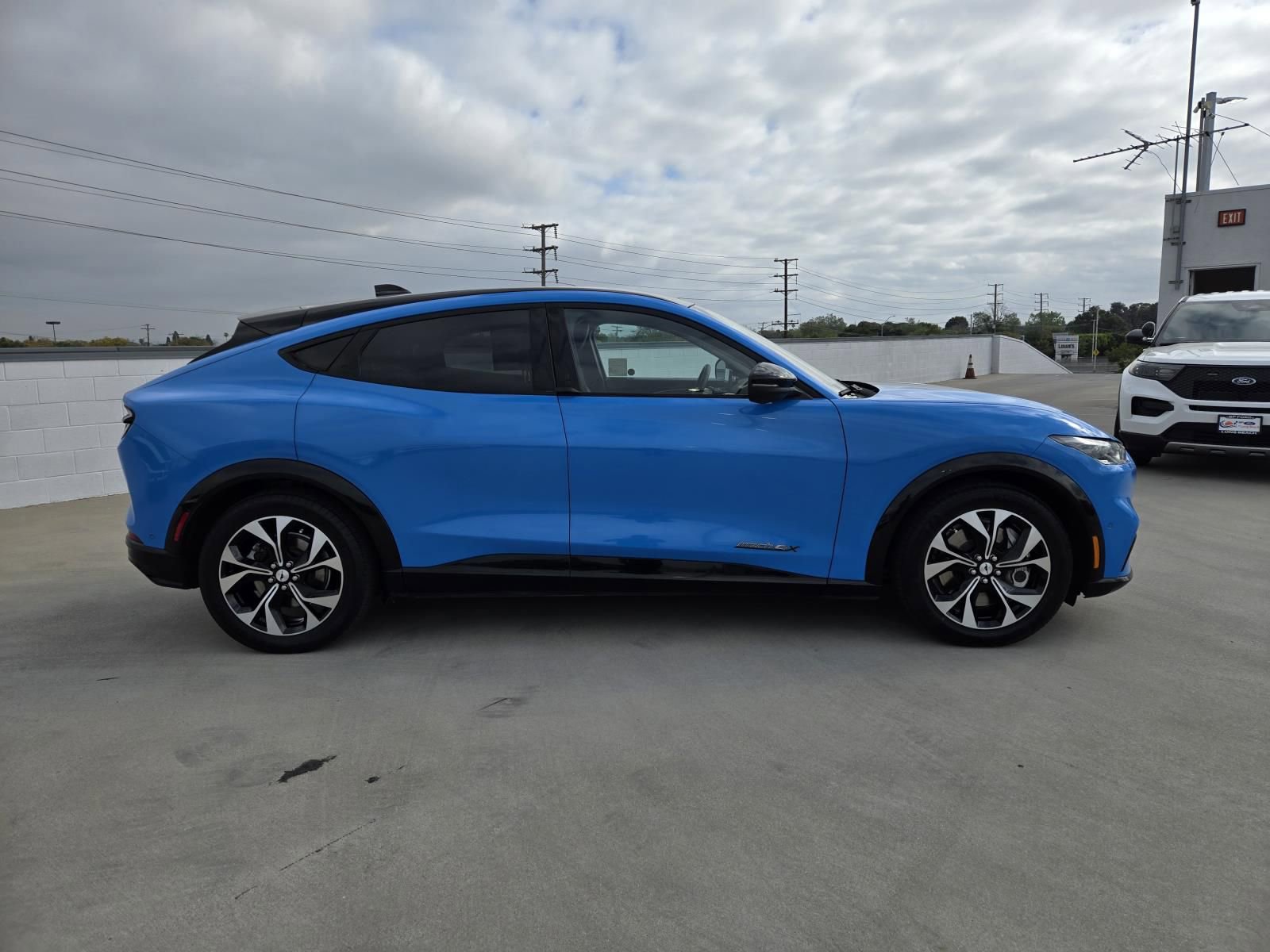 Used 2023 Ford Mustang Mach-E Premium image 2