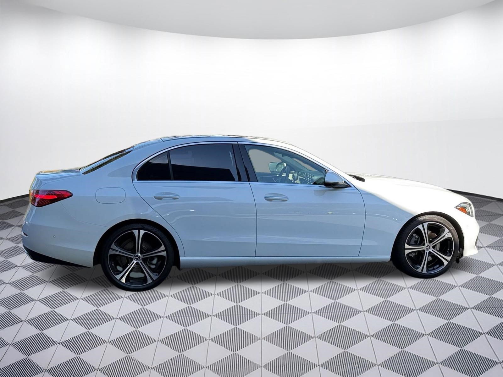 Used 2024 Mercedes-Benz C 300 Sedan image 7