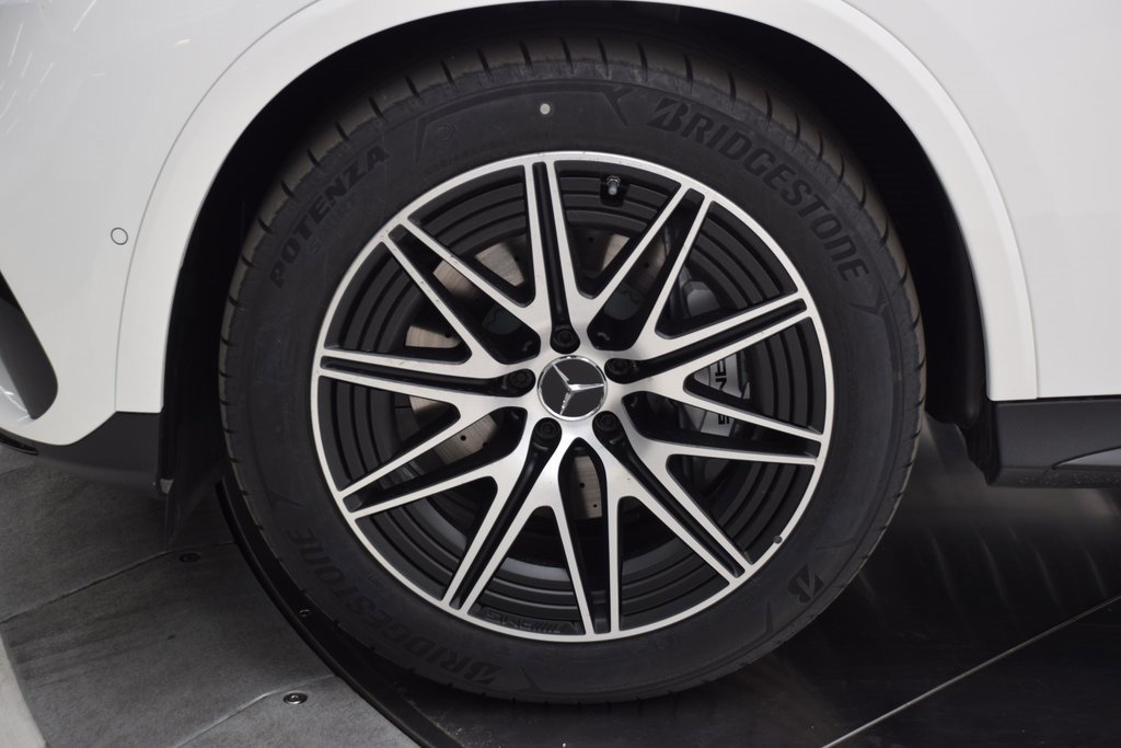 New 2025 Mercedes-Benz GLC 43 AMG 4MATIC image 11