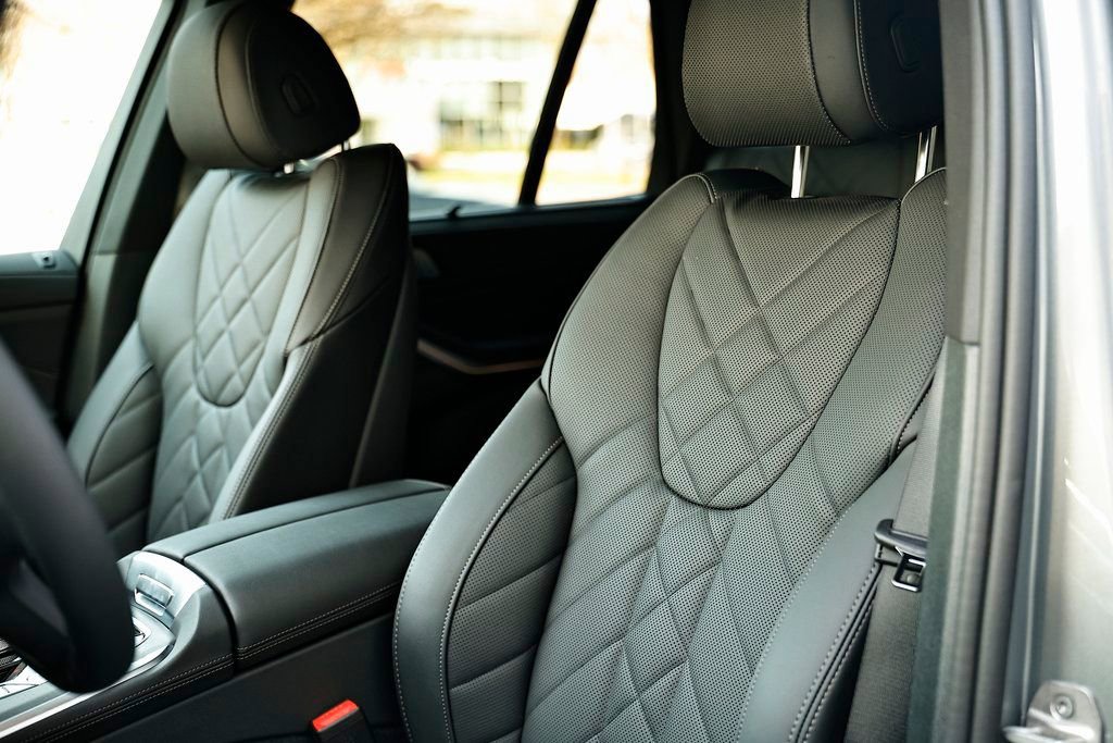 New 2026 BMW X5 xDrive40i w/ M Sport Package image 22