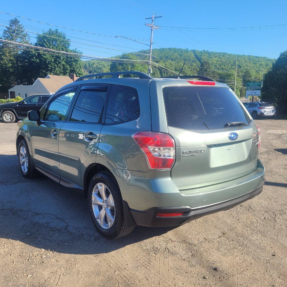 Used 2014 Subaru Forester 2.5i Premium w/ All-Weather Package AWD/4WD image 6