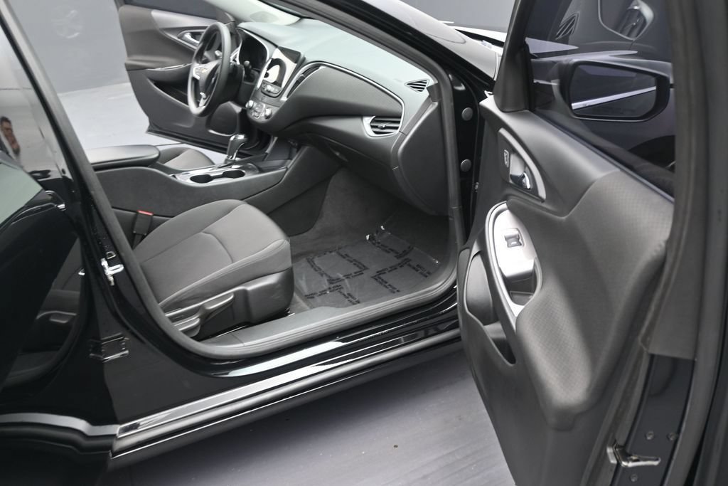 Used 2020 Chevrolet Malibu LS FWD image 20