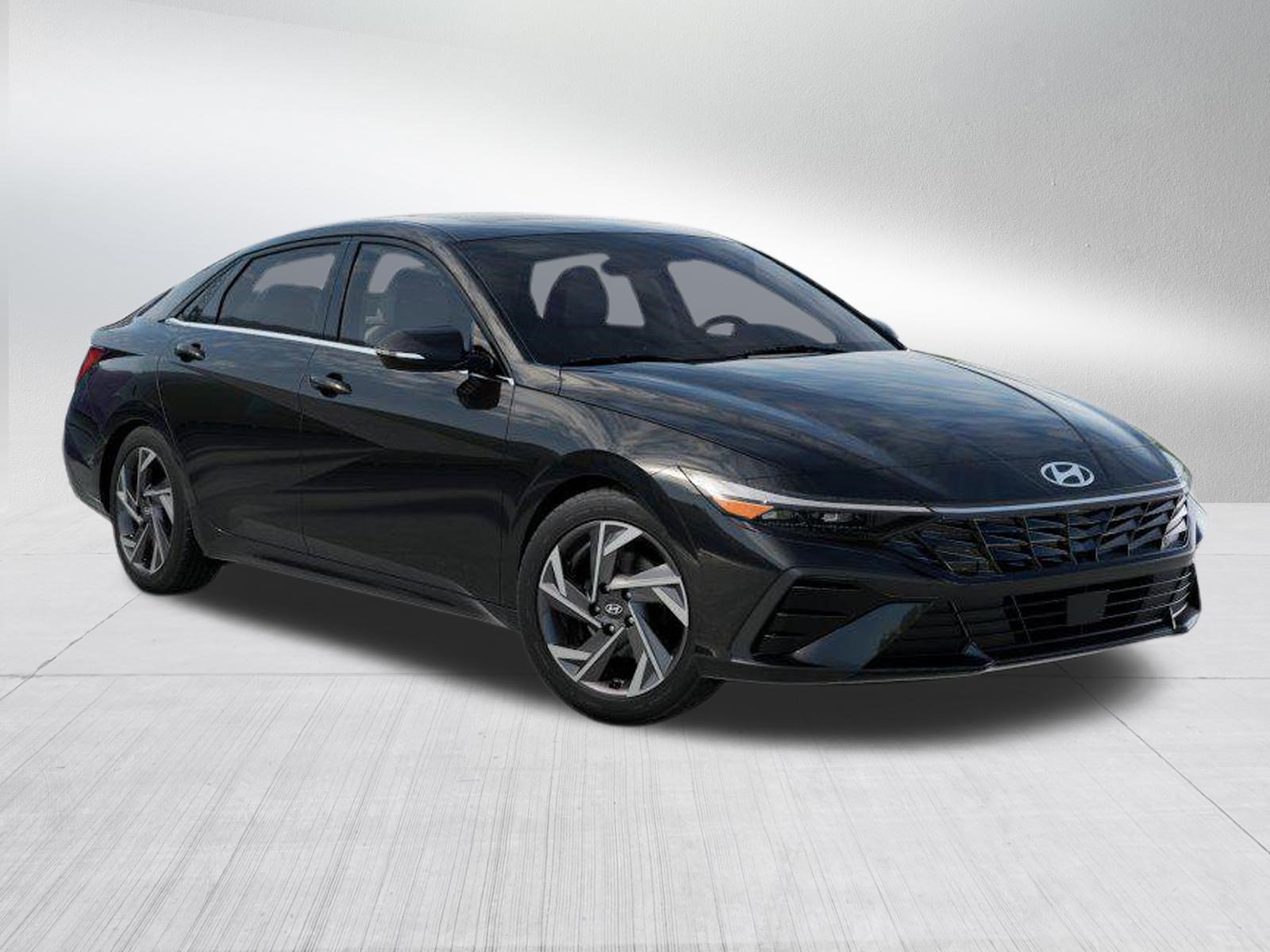 New 2026 Hyundai Elantra Limited image 2