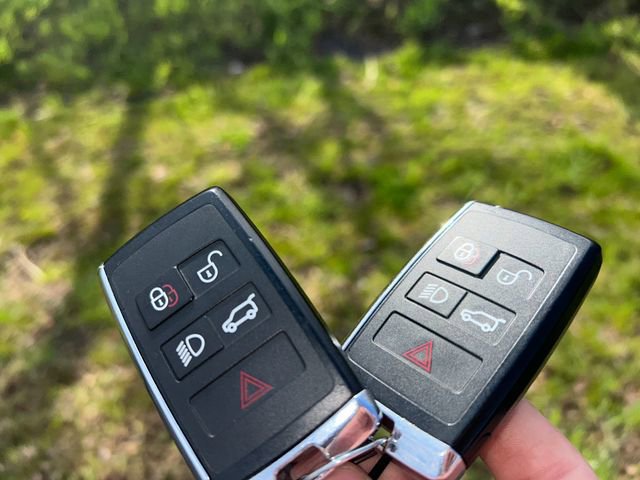 Used 2021 Land Rover Range Rover Velar S image 29