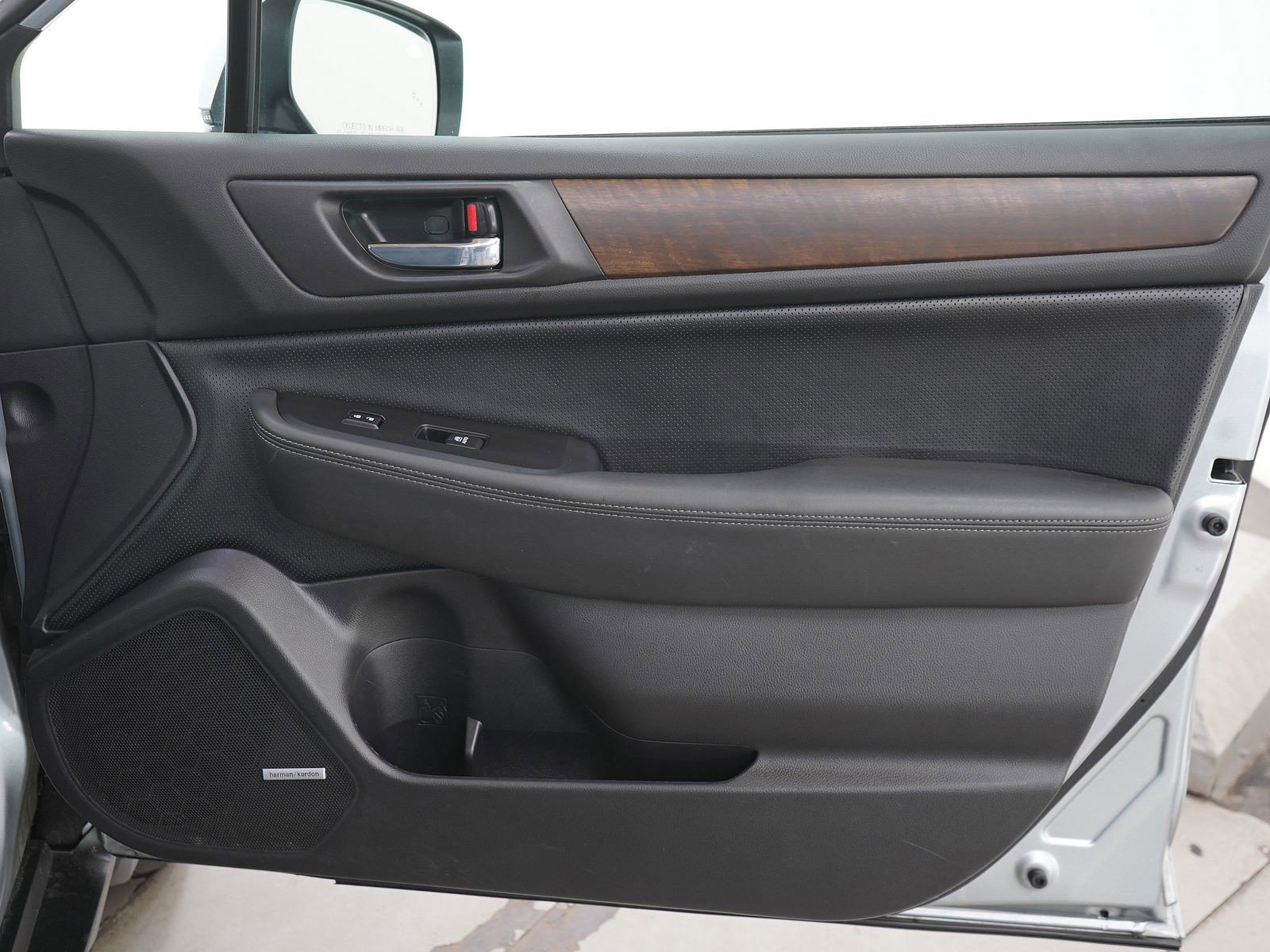 Used 2016 Subaru Outback 2.5i Limited image 12