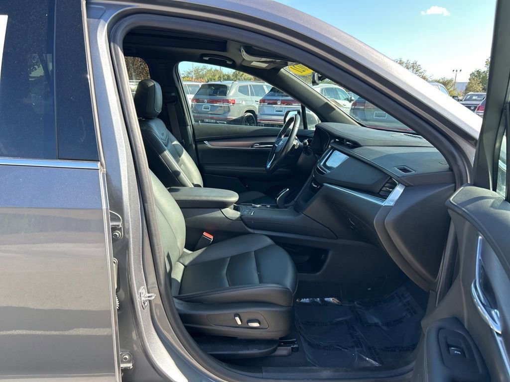Used 2021 Cadillac XT6 Luxury FWD image 39