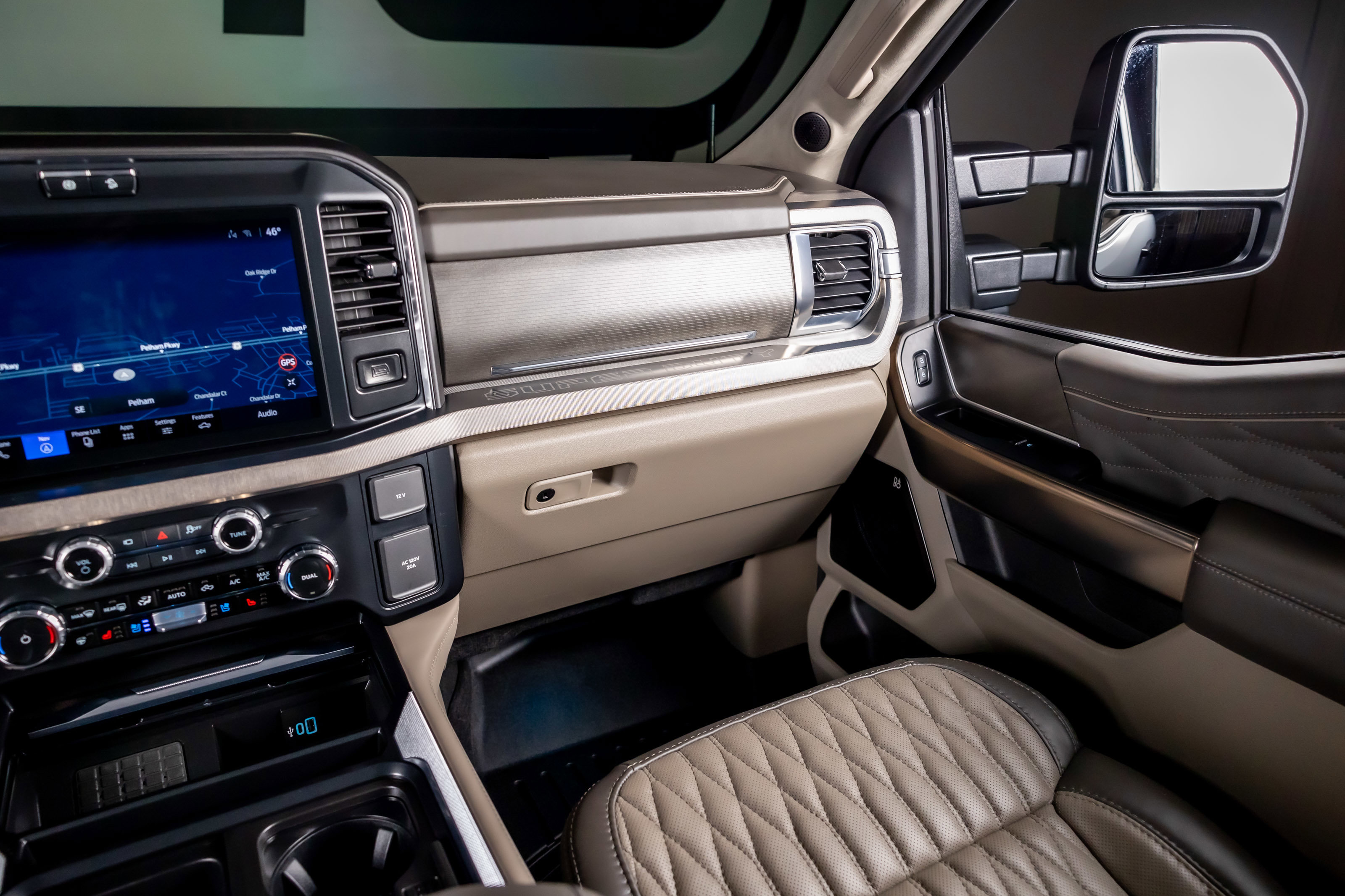 Used 2026 Ford F250 Platinum w/ Platinum Plus Package image 8