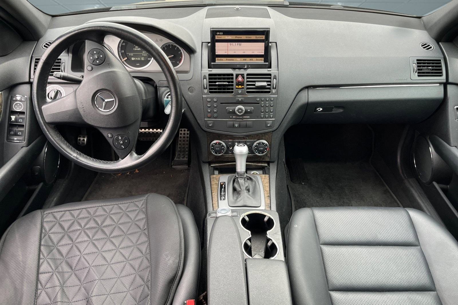 Used 2008 Mercedes-Benz C 350 Sport image 7