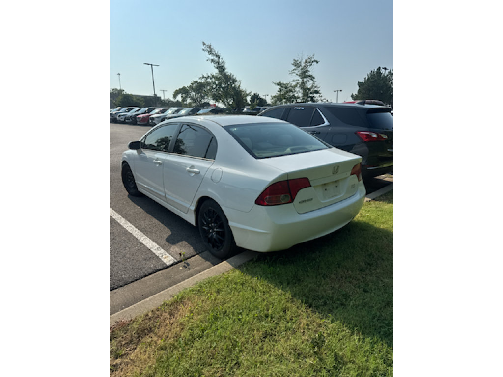 Used 2007 Honda Civic LX image 2