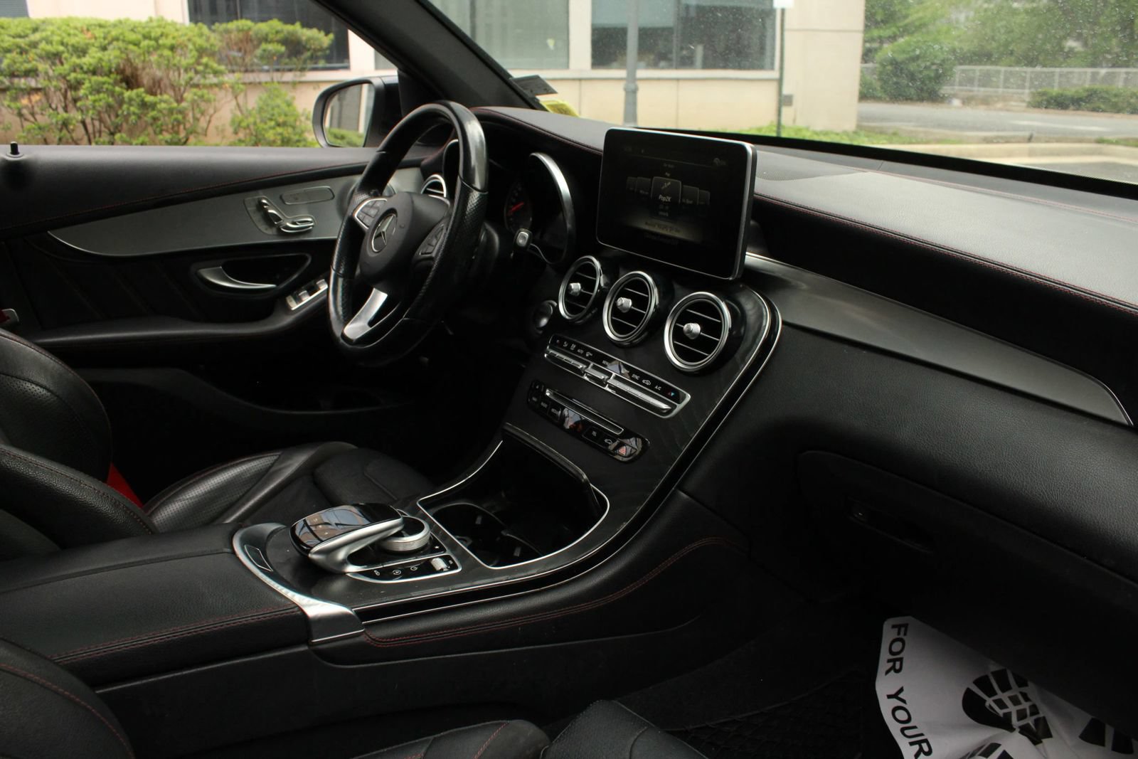 Used 2018 Mercedes-Benz GLC 43 AMG 4MATIC image 28