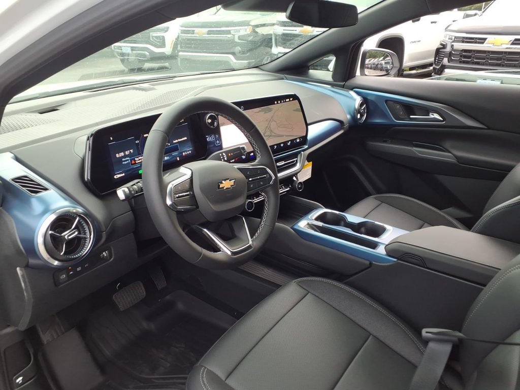 New 2026 Chevrolet Equinox EV LT FWD image 12