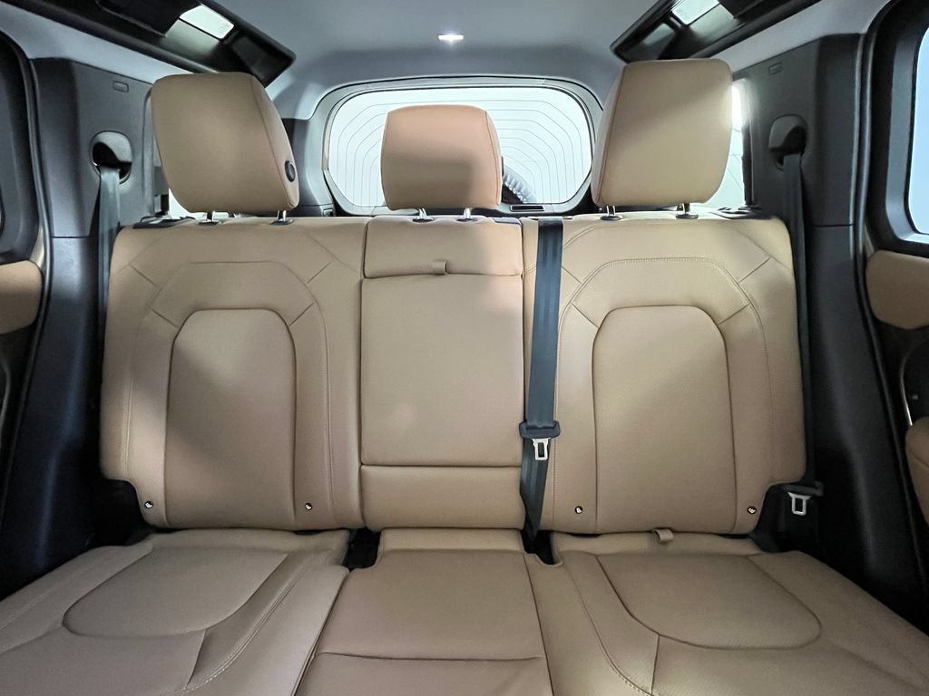 Used 2026 Land Rover Defender 110 S AWD/4WD image 17