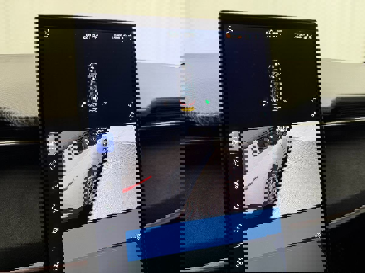 Used 2023 Fisker Ocean Extreme image 24