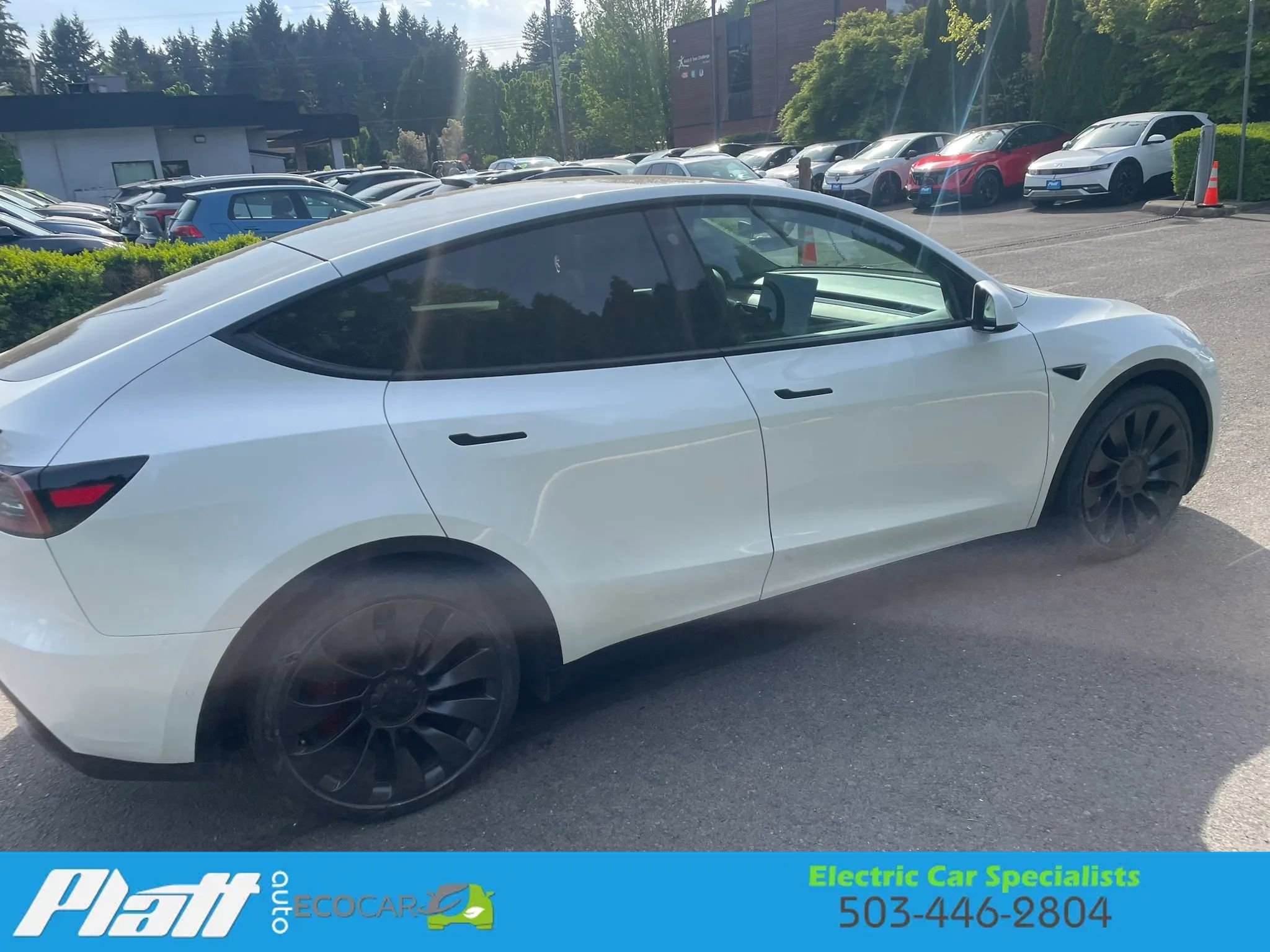 Used 2022 Tesla Model Y Performance AWD/4WD image 11