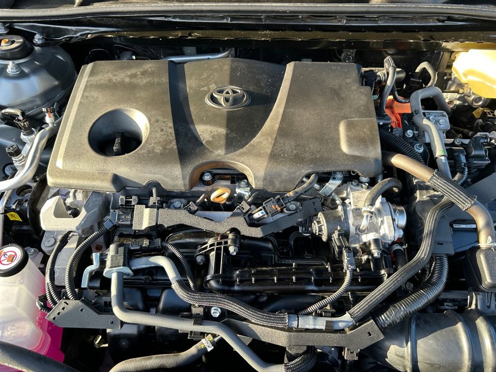 Used 2025 Toyota Camry XSE FWD image 31