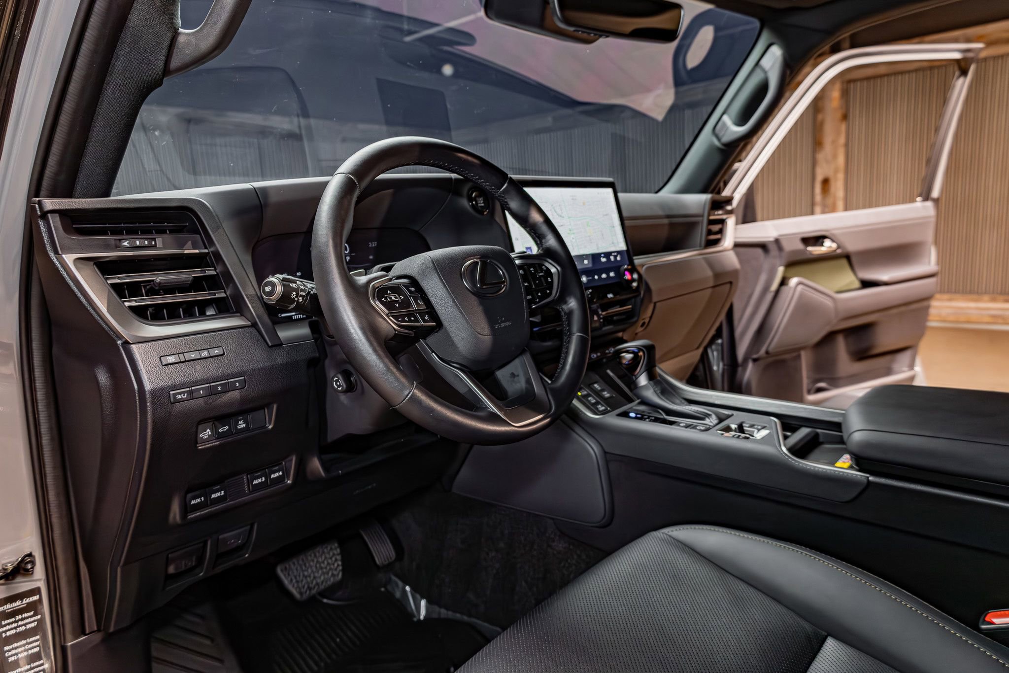 Used 2025 Lexus GX 550 550 Overtrail image 13