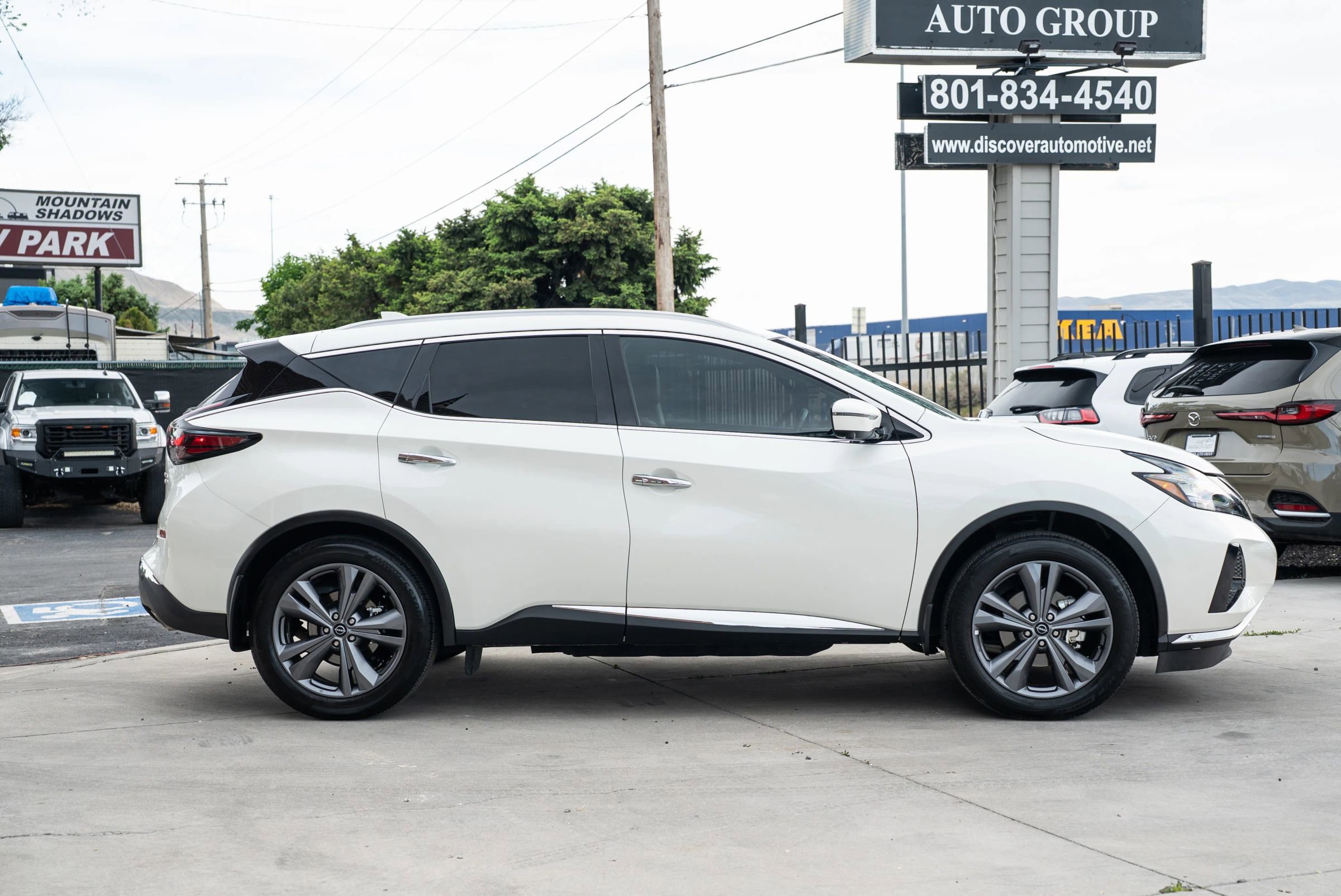 Used 2024 Nissan Murano Platinum w/ Cargo Package AWD/4WD image 11