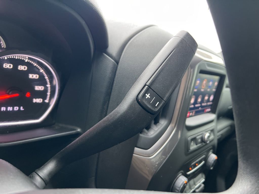 Used 2022 Chevrolet Silverado 2500 Custom w/ Custom Value Package image 15