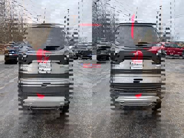 Used 2019 Ford Escape SE image 6