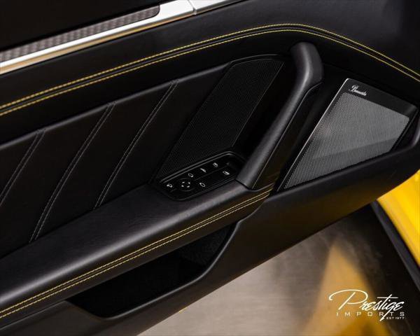 Used 2022 Porsche 911 Turbo AWD/4WD image 32