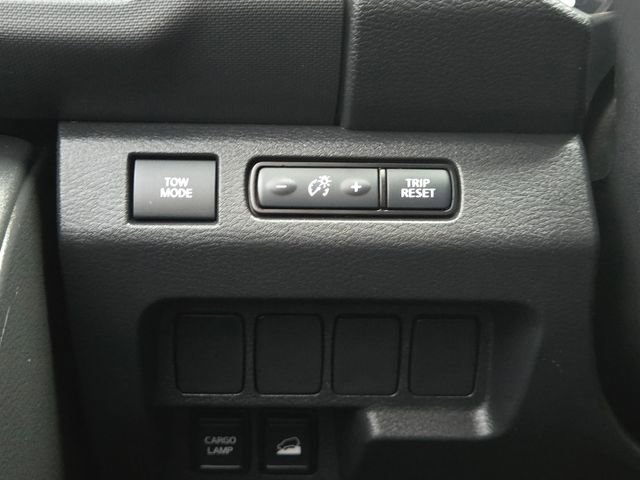 Used 2022 Nissan Frontier SV image 30