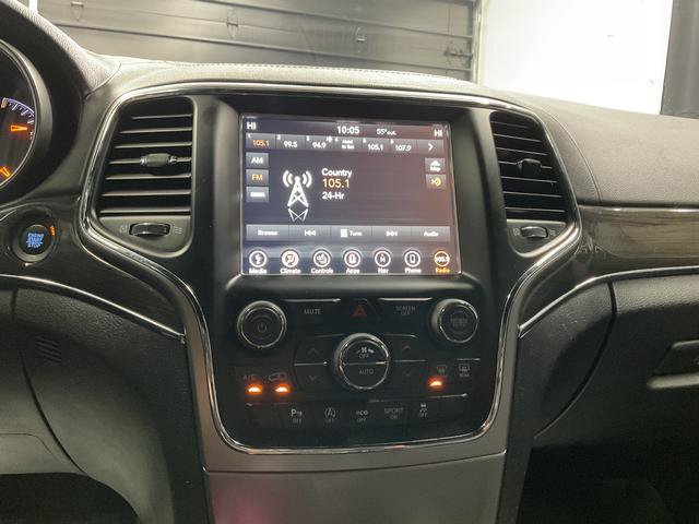 Used 2018 Jeep Grand Cherokee Overland AWD/4WD image 18