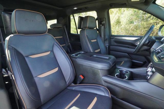 Used 2024 GMC Yukon AT4 w/ Technology Package image 25