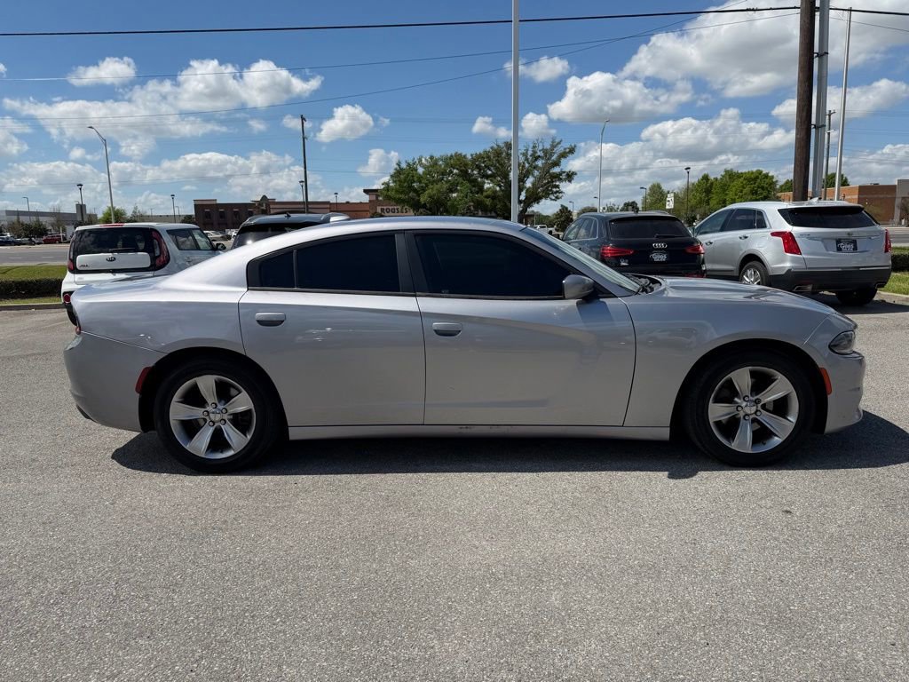 Used 2015 Dodge Charger SXT image 6
