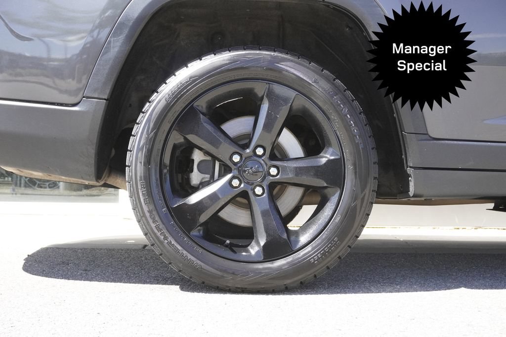 Used 2022 Jeep Grand Cherokee L Limited w/ Black Appearance Package AWD/4WD image 35
