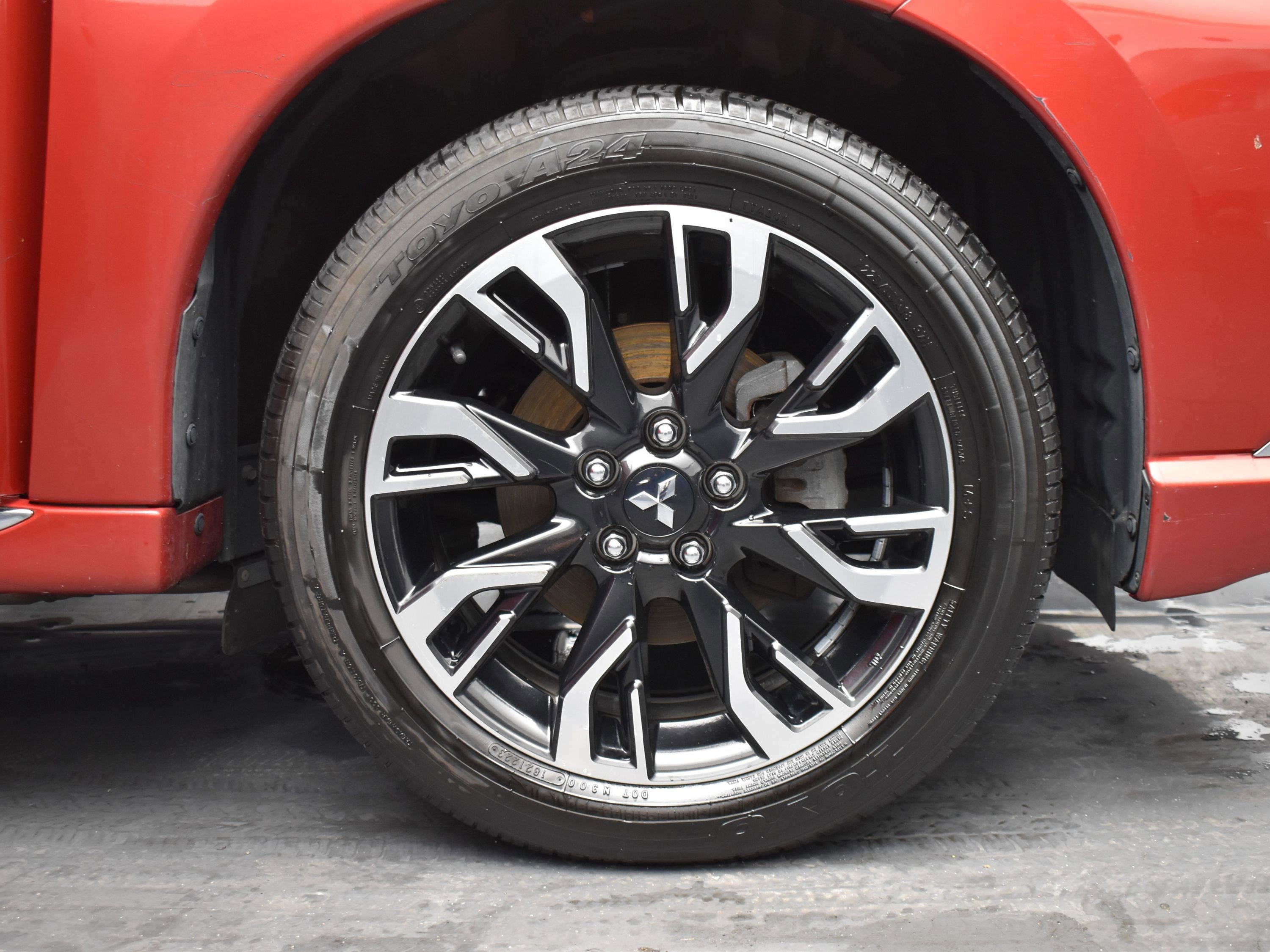 Used 2018 Mitsubishi Outlander GT image 5