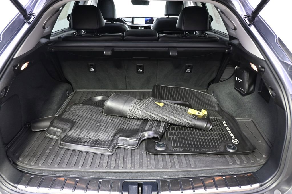 Used 2018 Lexus RX 450h AWD w/ Luxury Package image 19