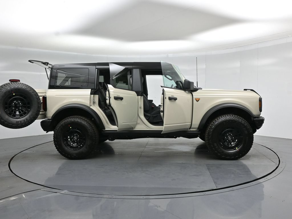 New 2026 Ford Bronco Badlands w/ Wildtrak Package AWD/4WD image 4