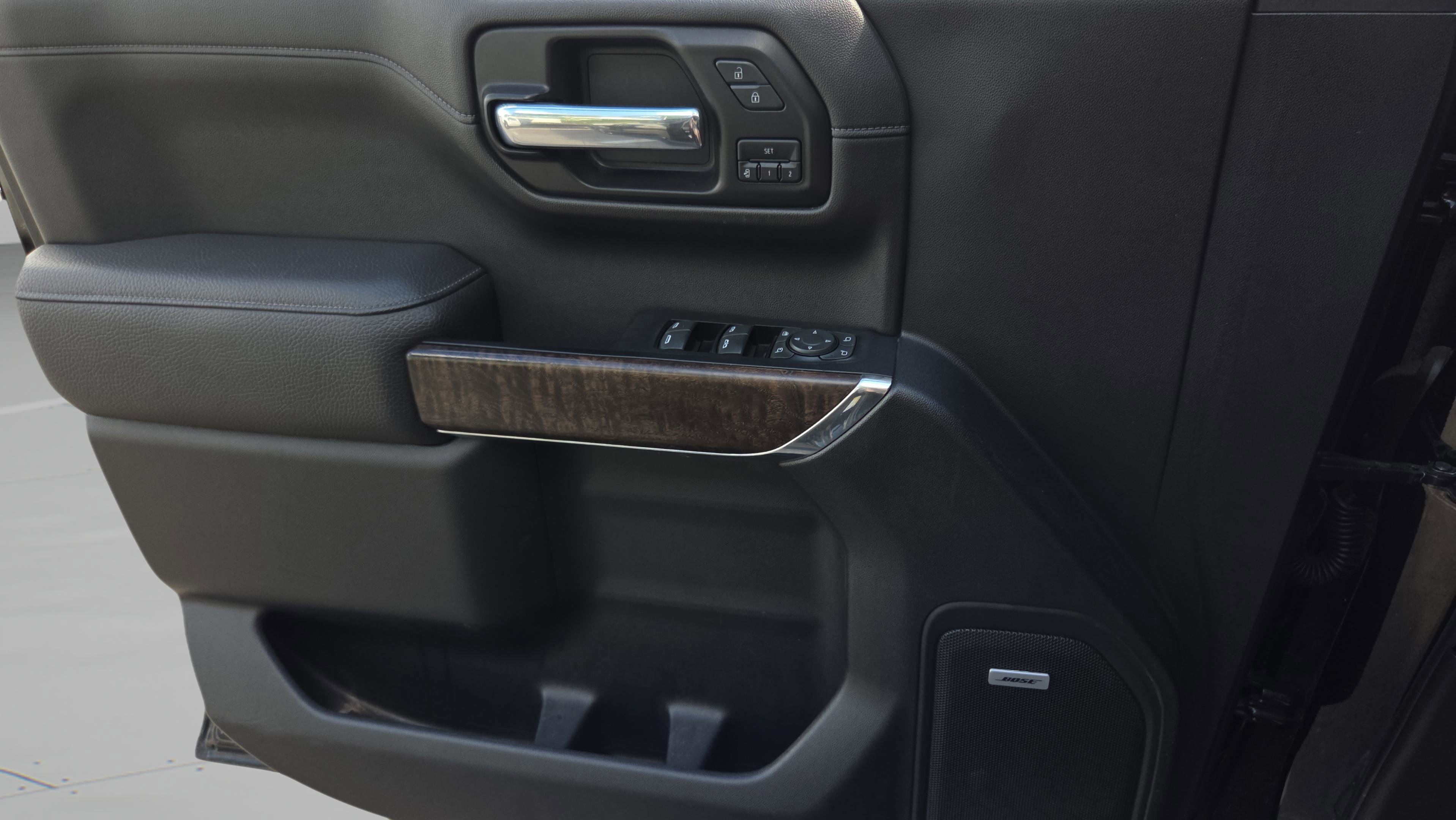 Used 2019 GMC Sierra 1500 Denali w/ Denali Carbonpro Edition image 31