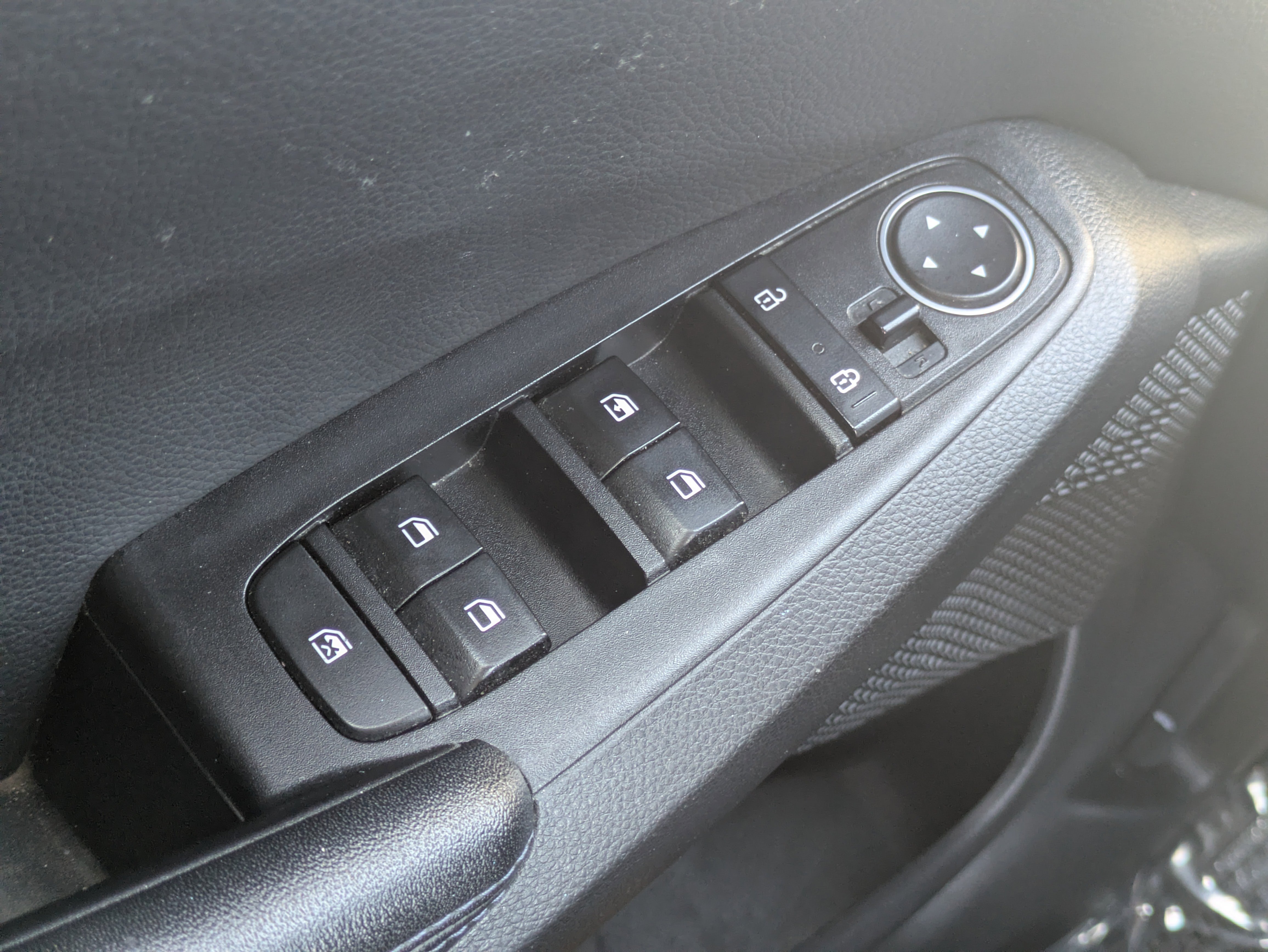 Used 2023 Kia Seltos S image 14