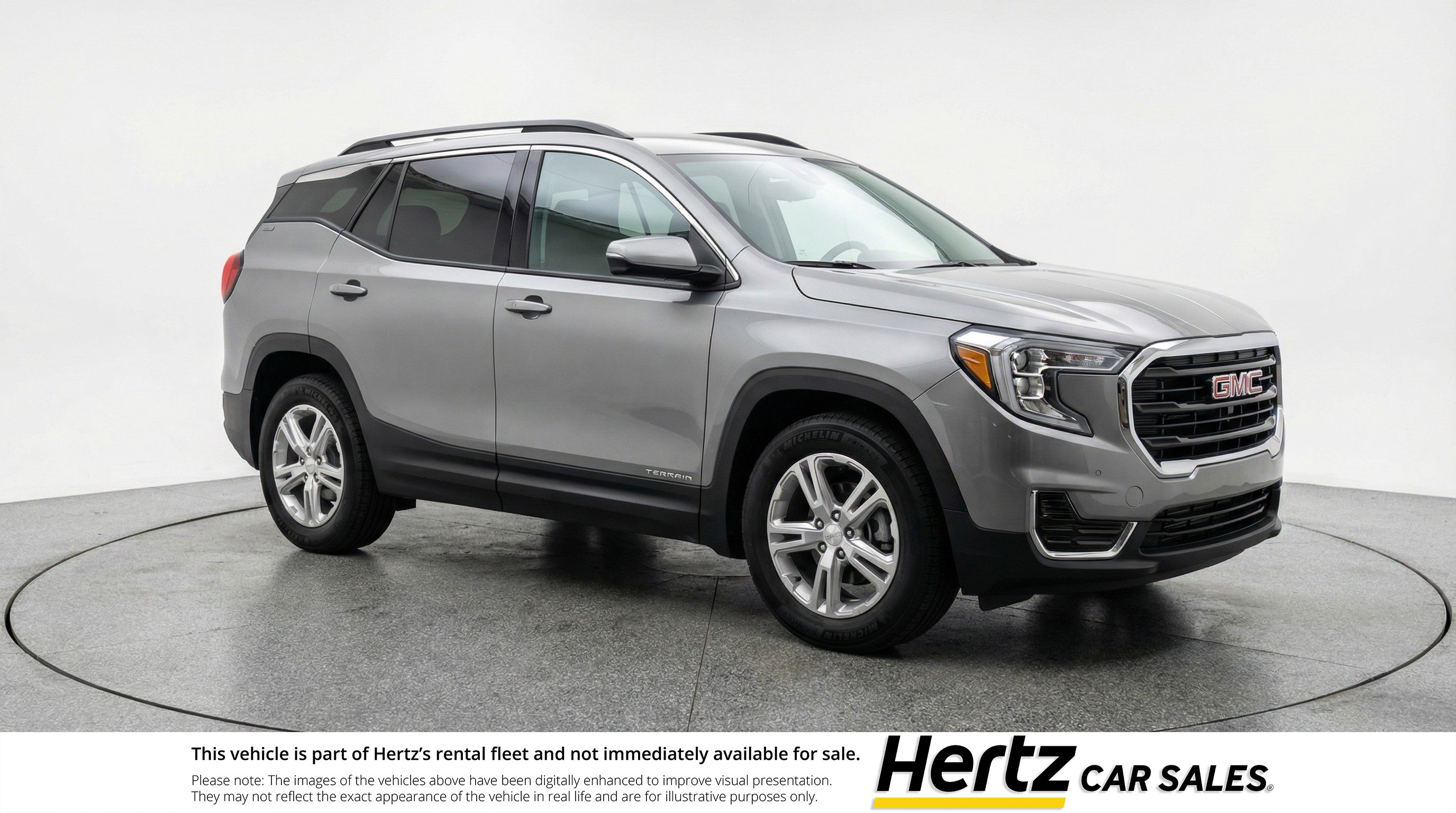 Used 2024 GMC Terrain SLE image 1