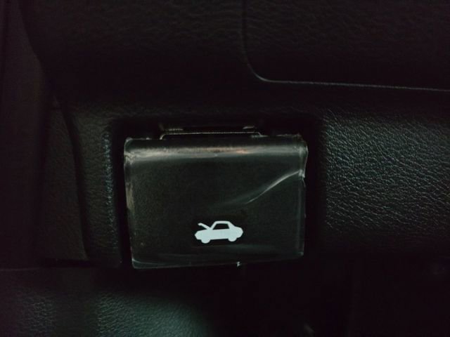 New 2026 Nissan Kicks SV image 10