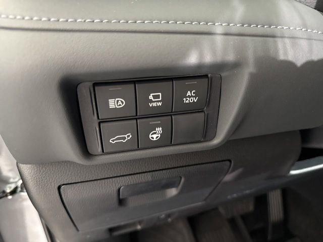 New 2026 Toyota Highlander Platinum image 24