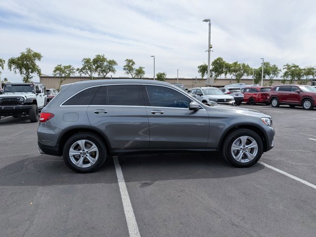 Used 2017 Mercedes-Benz GLC 300 image 4