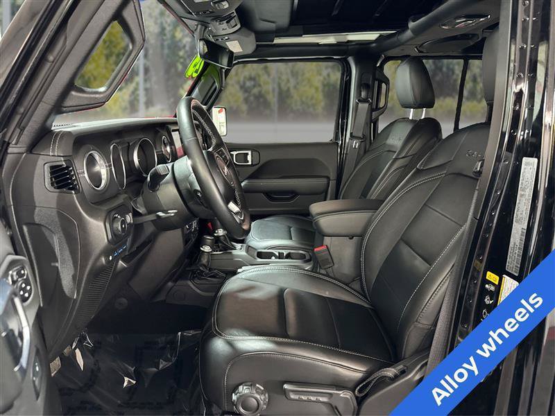 Used 2023 Jeep Wrangler Unlimited Sahara w/ Cold Weather Group AWD/4WD image 9