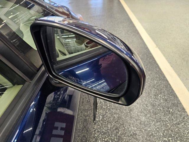 Used 2014 Toyota Prius Three FWD image 35